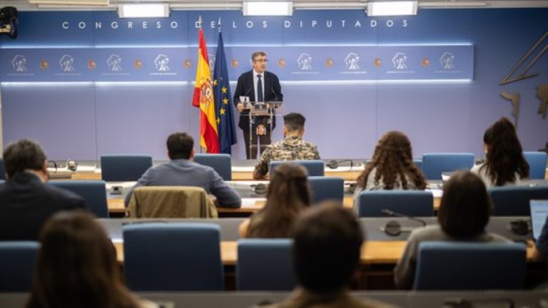 Pachi López contra los periodistas incómodos: intoxicadores, ultraderechistas y silencio institucional