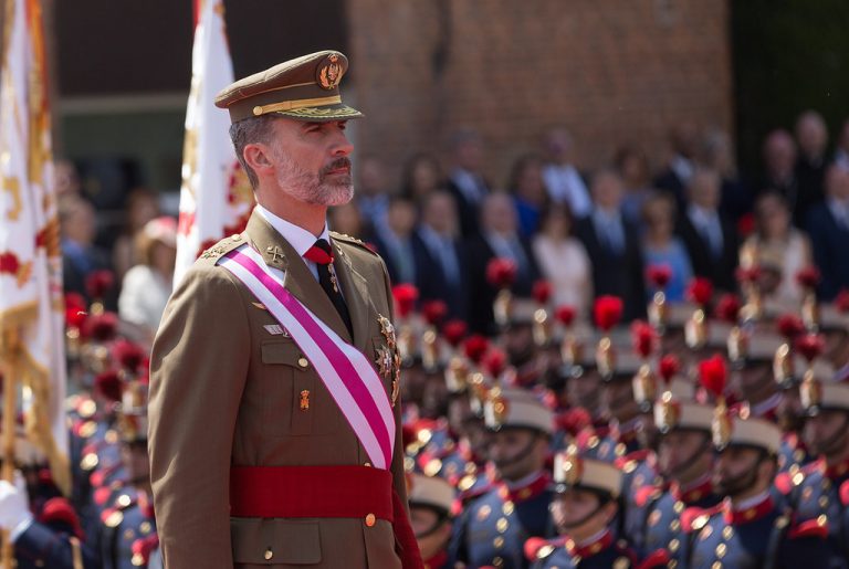¿Y si el golpe ya ha ocurrido? El silencio del rey y las Fuerzas Armadas