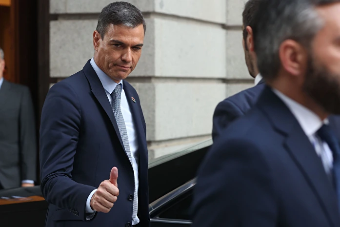 Sánchez quiere poner a su gente en las empresas del IBEX para colocar a los suyos y financiarse