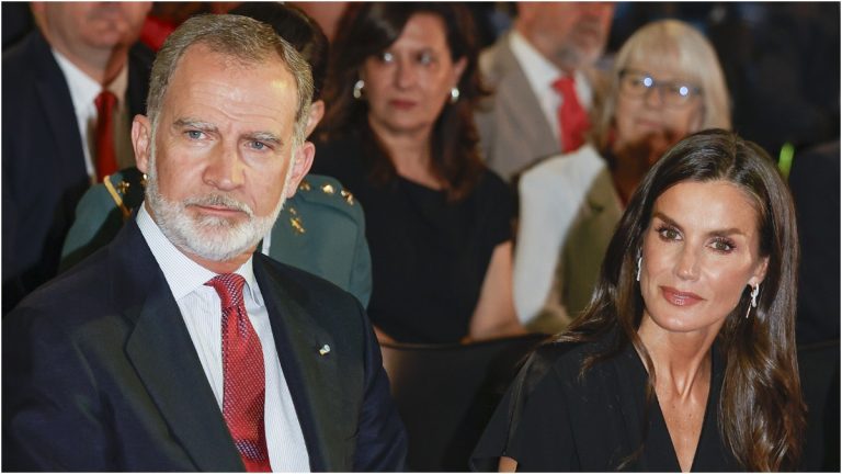 EDITORIAL «La frase que más se oye en Zarzuela es ¿A QUÉ ESPERA?»