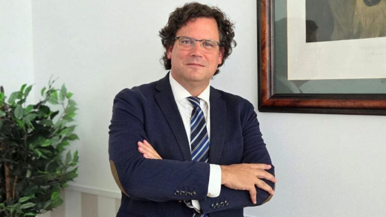 Indra y Prisa comparten dueños, y todo está preparado para condicionar procesos electorales en España