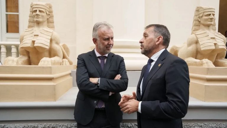 Sánchez coloniza la masonería en España