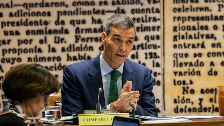 Cinco horas, ninguna verdad: Sánchez convirtió el Senado en un escenario vacío