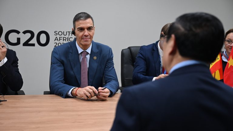 Sin el fiscal general, el plan Sánchez continúa igual: robar cuanto más mejor