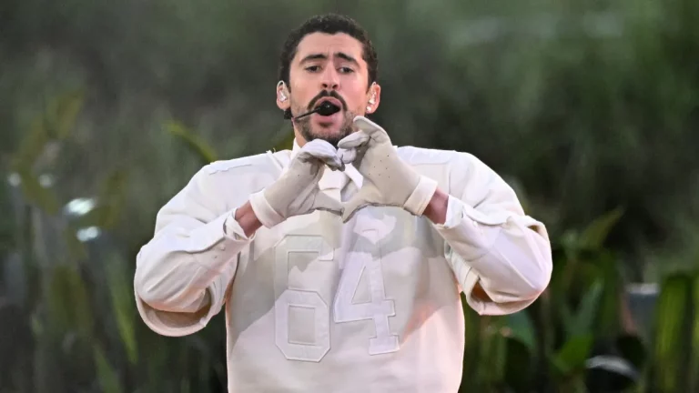 «El ser humano no solo evoluciona, también puede involucionar, solo hay que ver a Bad Bunny»