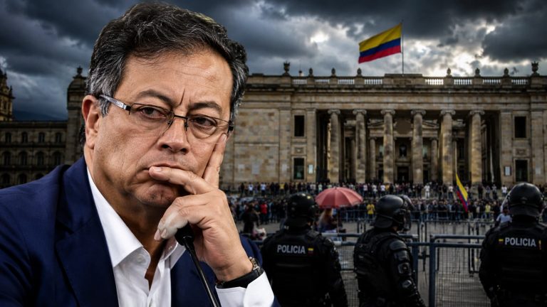 Gustavo Petro debe irse del poder y no quiere hacerlo