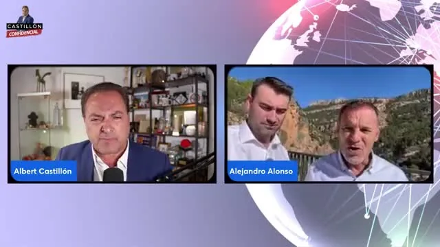 Albert Castillón conversa con Ricardo Ferris, acompañado de Alejandro Alonso
